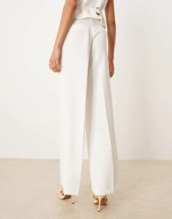 Nobody's Child Jax Crepe Wide Leg Tailored Trousers Co-ord In White For Women -Nobody’s Child Shop 208035781 3